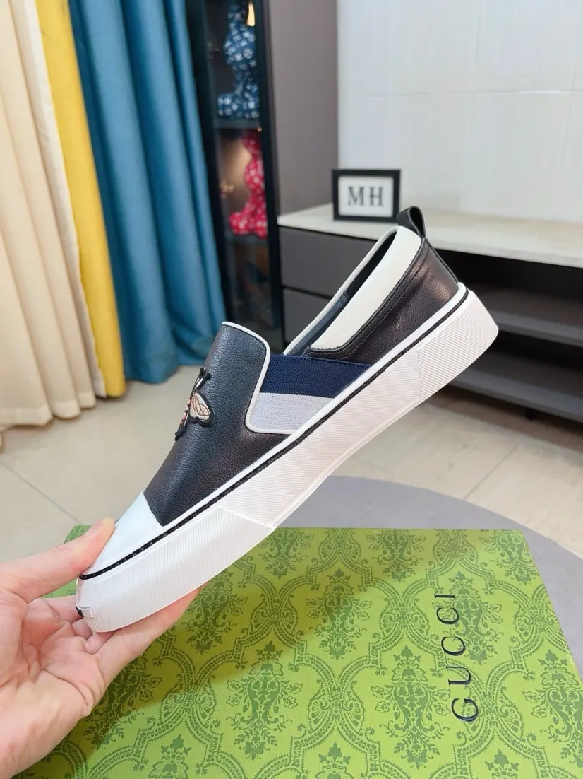 Men's shoes 💰458🌹🌹GUCCI [Gucci] New high-end brand of men's shoes, the latest fashionable casual men's shoes, trendy and versatile, relaxed and sporty style, uppers imported from Italy, first-layer cowhide, genuine leather lining, and ultra-fine workmanship. Original personalized fashionable rubber wear-resistant outsole, light and comfortable on the foot, size 38-44